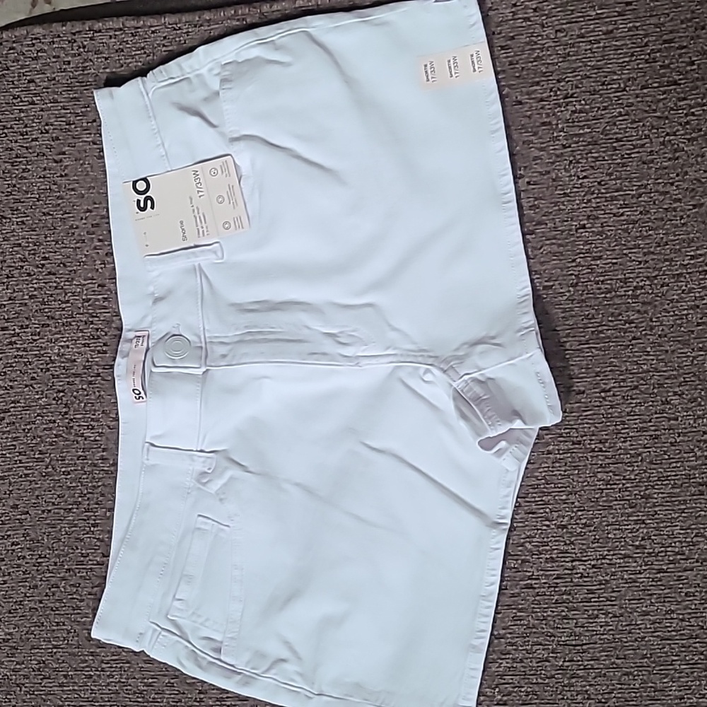 SO BRAND WOMEN'S JUNIORS PLUS SIZE WHITE SHORTIE SHORTS SIZE 17/33W